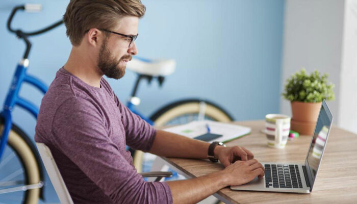 Have $300? Pick between the Chromebook or a Windows laptop